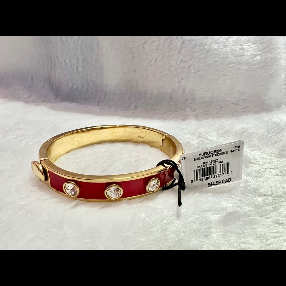 Brand New Juicy Couture oval bangle